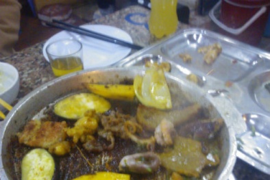 Nội tạng động vật 'ngậm' hóa chất lên bàn ăn